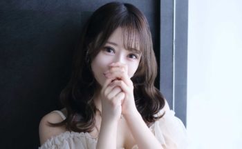 瞳(ひとみ)